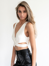 Load image into Gallery viewer, Everly Crop