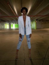 Load image into Gallery viewer, Distressed Girlfriend Jeans